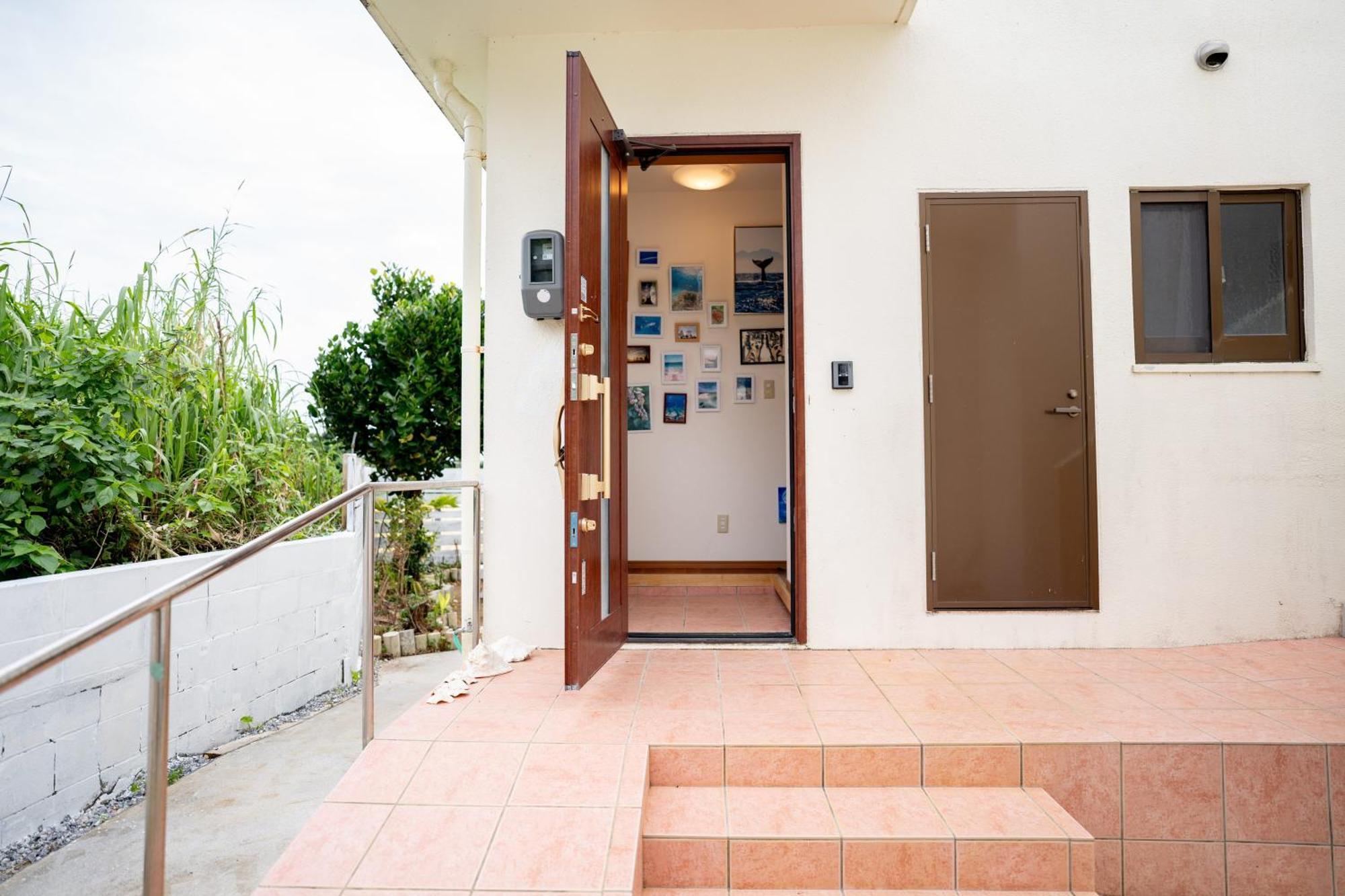 ペンションパシフィカ古宇利 Villa Kouri Exterior photo