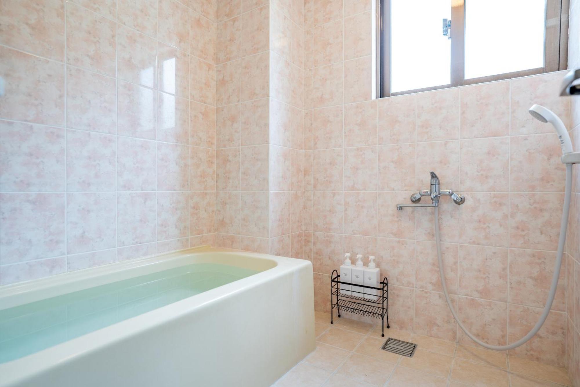 ペンションパシフィカ古宇利 Villa Kouri Exterior photo